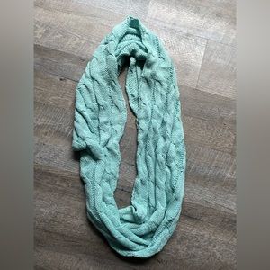 CC scarf